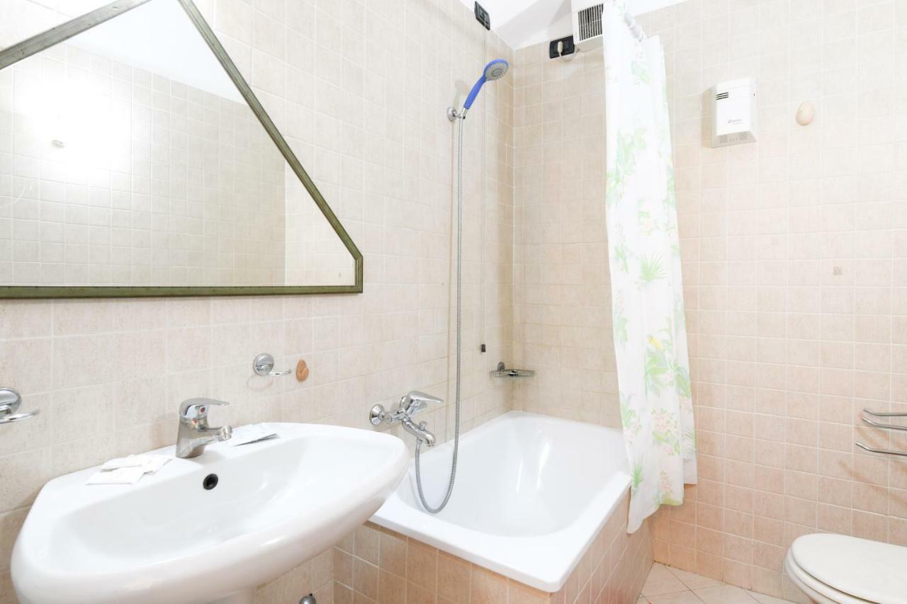 Sarno Apartments Caravaggio Sirmione Zewnętrze zdjęcie