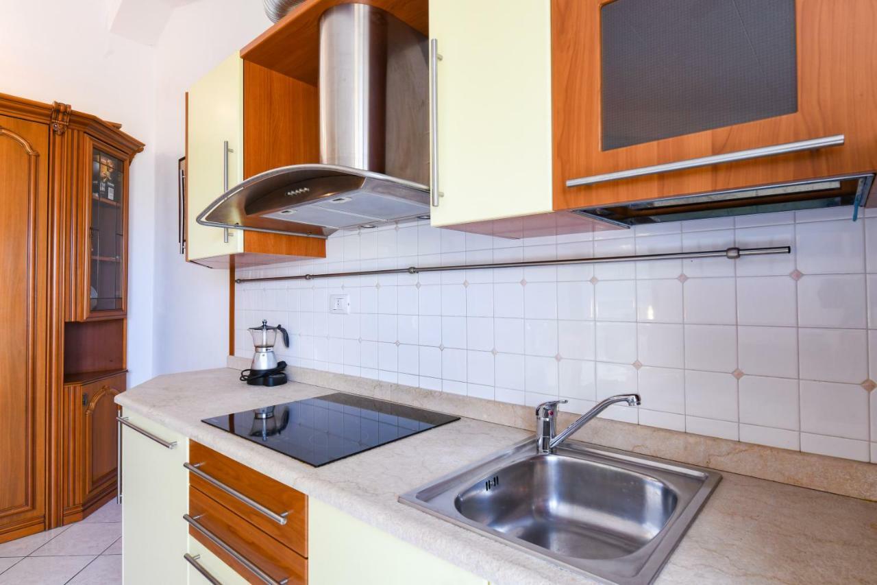 Sarno Apartments Caravaggio Sirmione Zewnętrze zdjęcie