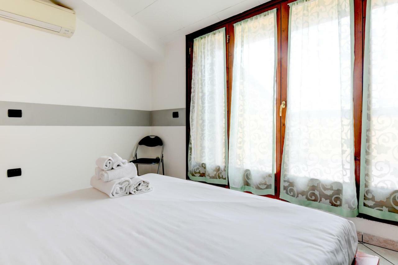 Sarno Apartments Caravaggio Sirmione Zewnętrze zdjęcie