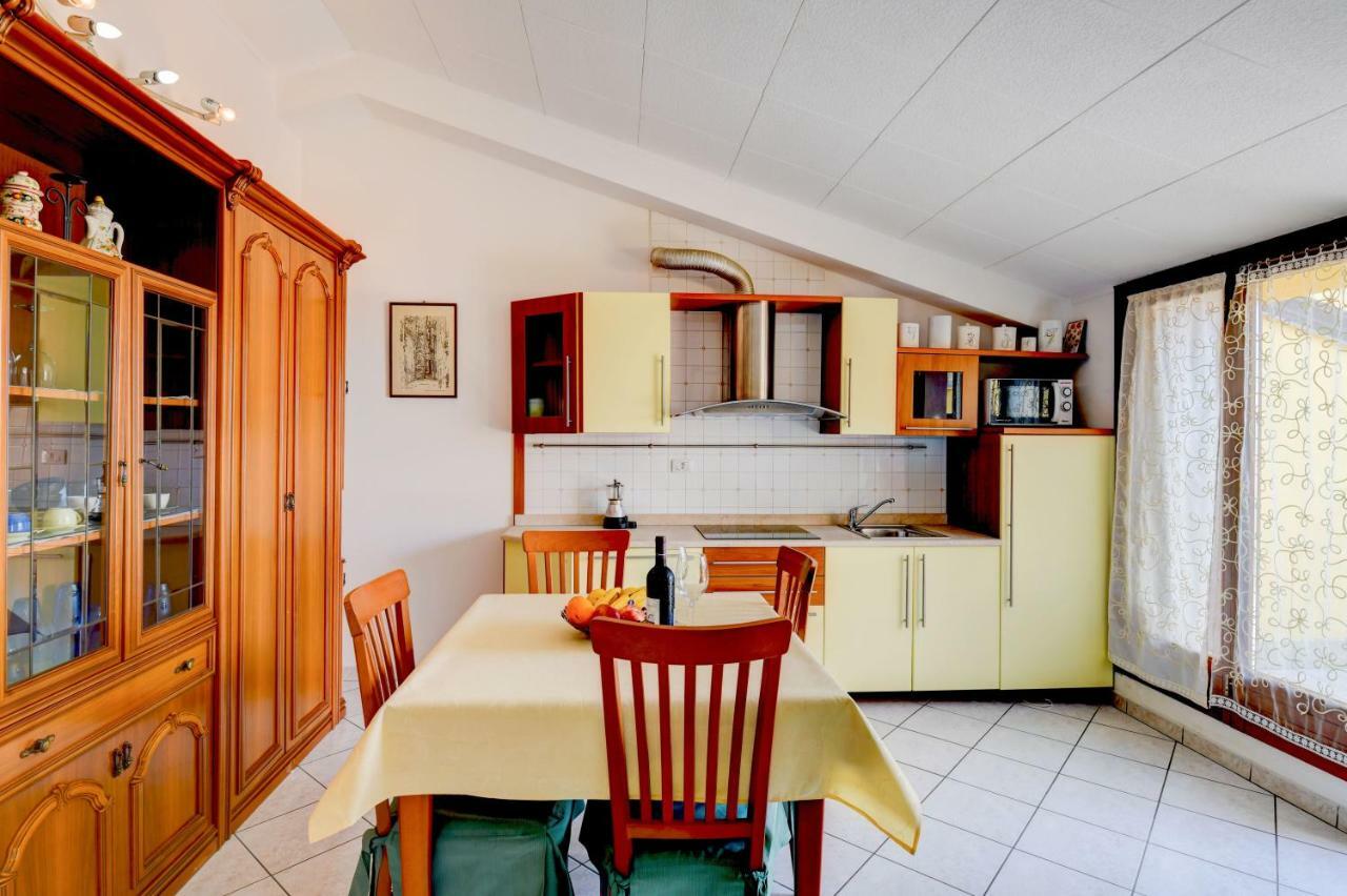 Sarno Apartments Caravaggio Sirmione Zewnętrze zdjęcie
