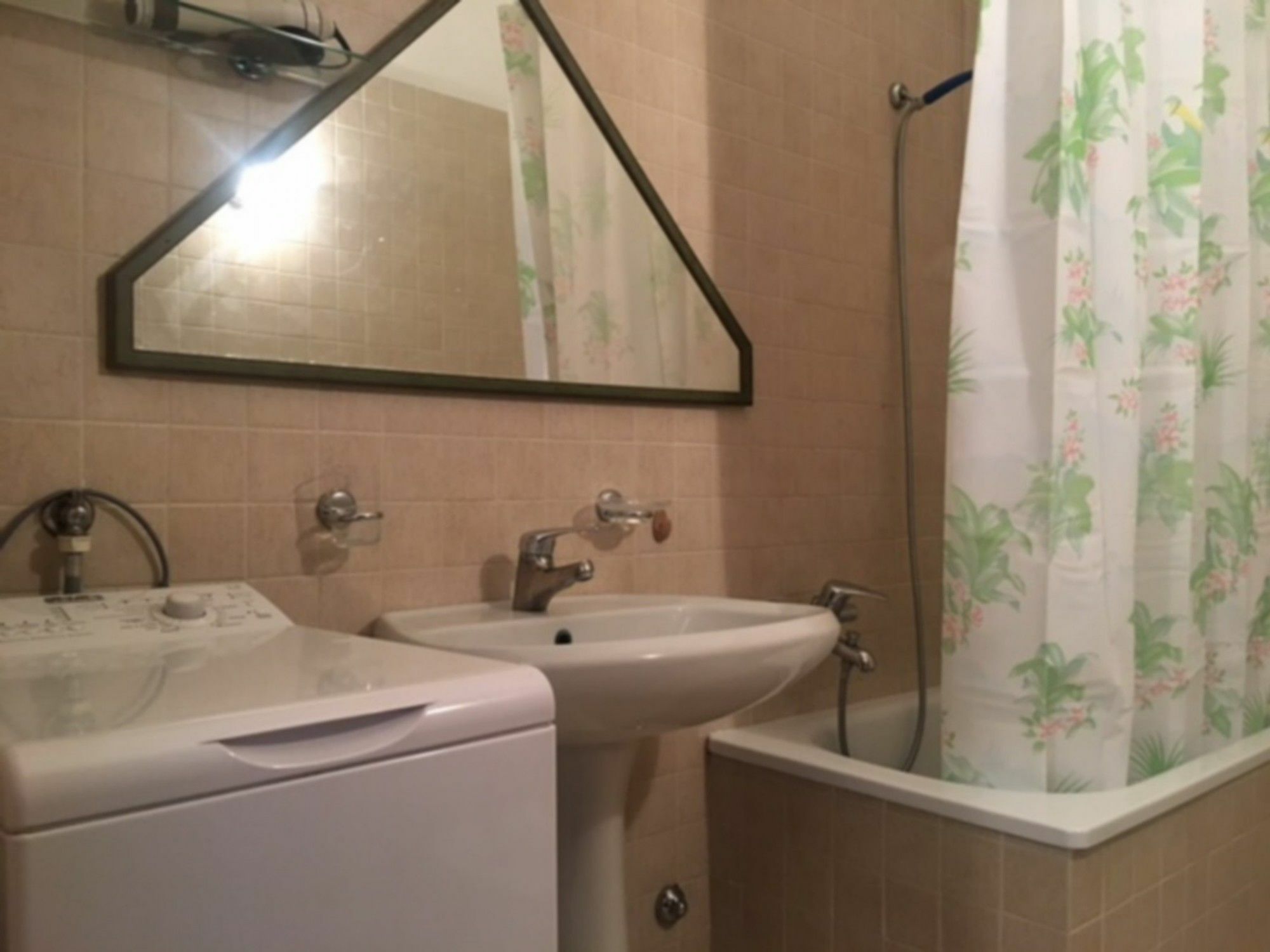 Sarno Apartments Caravaggio Sirmione Zewnętrze zdjęcie